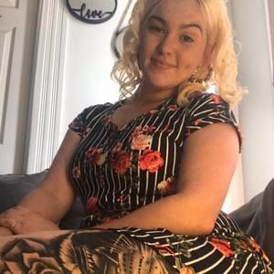 Meet your Posher, Damaris